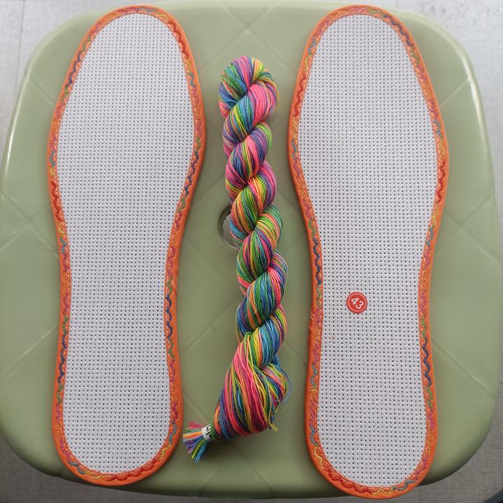 十字绣白板鞋垫纯棉透气纯手工针孔吸汗鞋垫子手工刺绣手工绣花