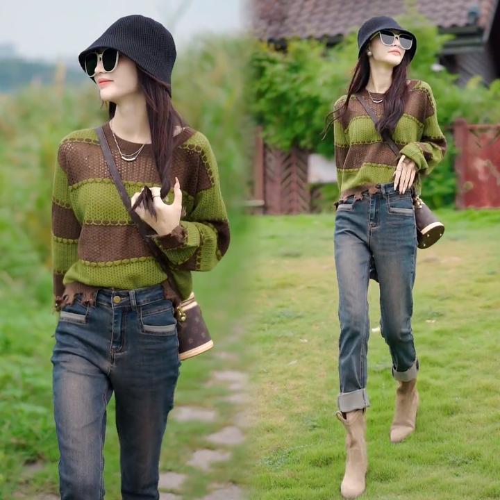 2024秋新款拼色宽松圆领条纹上衣配翻边直筒烟管裤