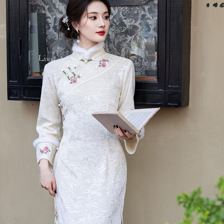 【青未了】冬季新款2024提花网纱绒高端苏绣蕾丝气质长袖双色旗袍