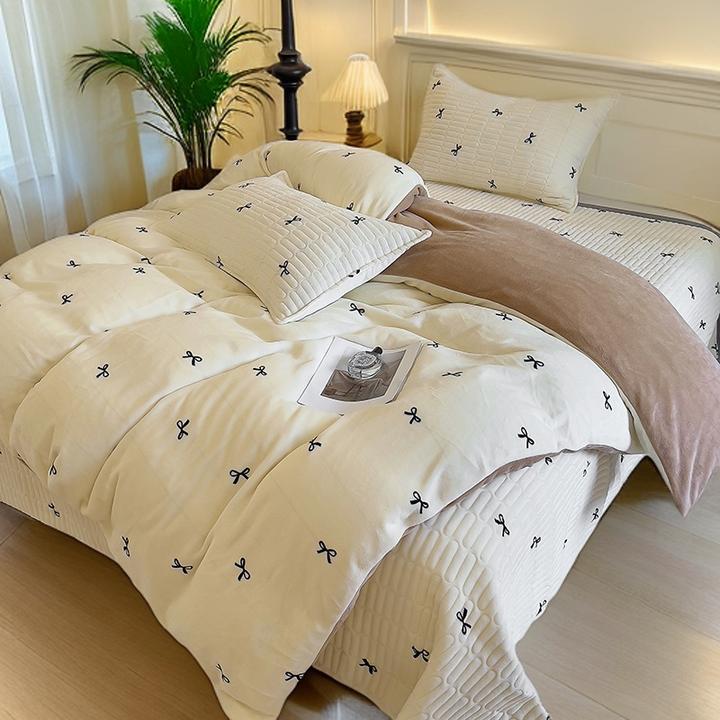 新款牛奶绒小清新夹棉防滑床盖款四件套保暖加厚绒榻榻米床盖炕盖