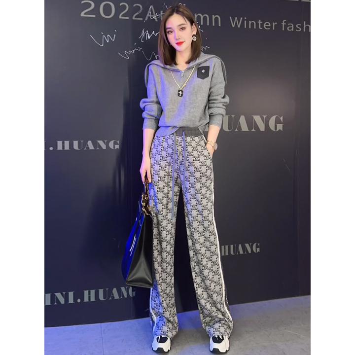 高级感炸街新款休闲运动套装女秋季时尚减龄针织卫衣阔腿裤两件套