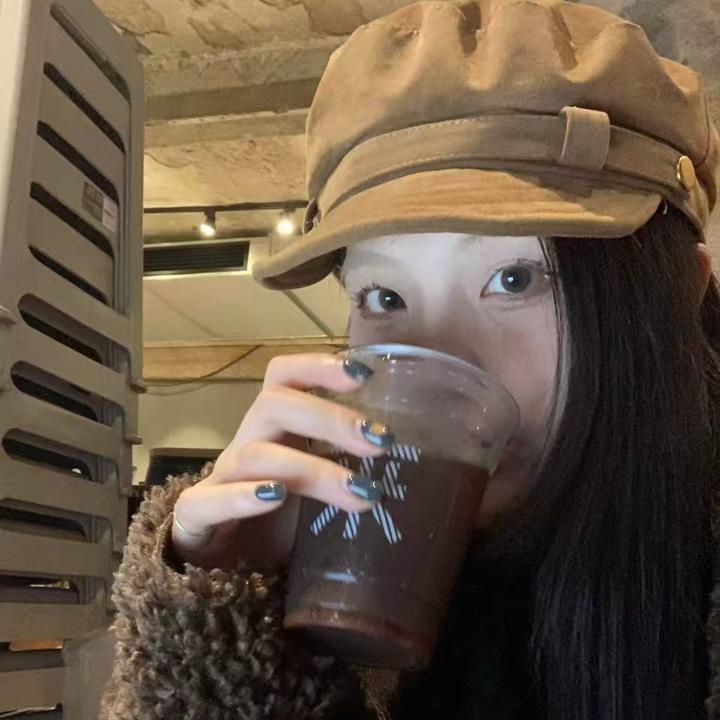 极简纯色大头围显脸小报童简单鸭舌贝雷帽画家韩版短檐秋冬天大码