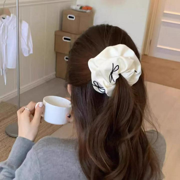 刺绣蝴蝶结发圈女韩国ins缎面高级感温柔气质黑色大肠头绳发饰
