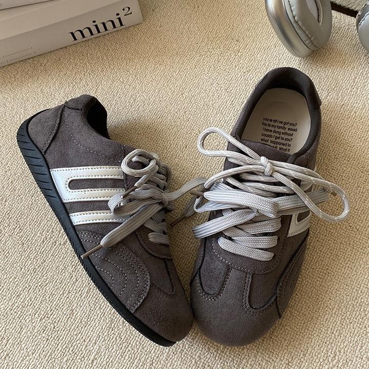 圆头女款英伦风德训鞋2025秋新款软底舒适显小脚阿甘鞋百搭休闲鞋