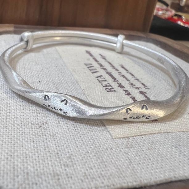 足银手镯 猫咪手镯足银手镯国风小猫手镯莫比乌斯小猫银手镯