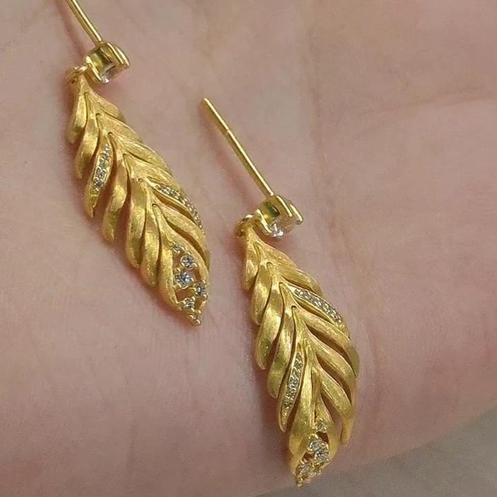 铜合金耳饰 爆闪金色拉丝闪锆羽毛耳钉女轻奢小众高级感精致耳饰