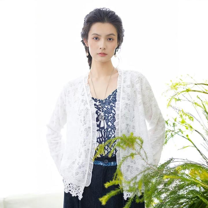 【优雅百搭】生活在左2026春夏蝴蝶提花温柔花边外套上衣女1961259