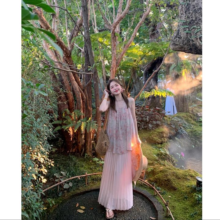 【桃之夭夭】春夏海边度假风晕染碎花吊带连衣裙