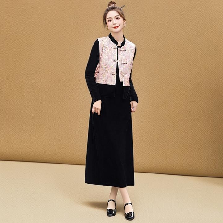 新中式连衣裙女2025春秋季新款今年流行风马甲丝绒裙子两件套套装