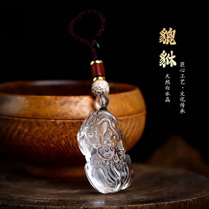 天然白水晶貔貅钥匙扣汽车挂件男士挂饰女精致情侣款高档创意饰品