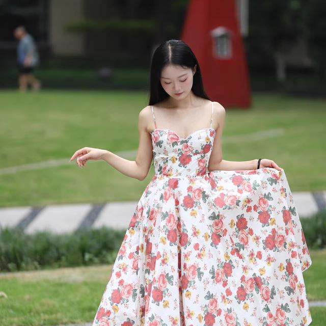 黛娜【左岸玫瑰】复古玫瑰碎花晚礼服裙高端轻奢生日公主显瘦蓬蓬裙