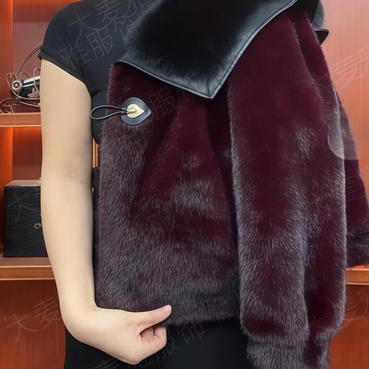 女款绒外套气质短款时尚2025冬季百搭轻奢女装红色设计师款