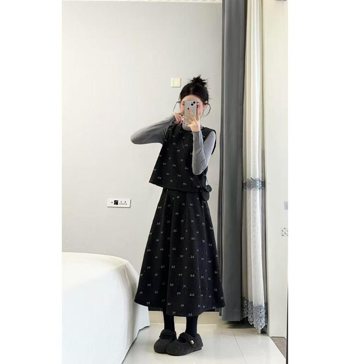 2025秋冬新款韩系复古小香风毛呢马甲打底衫搭配半身裙气质三件套