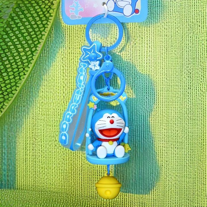 新款哆啦A梦荡秋千情侣钥匙扣汽车书包网红卡通挂件
