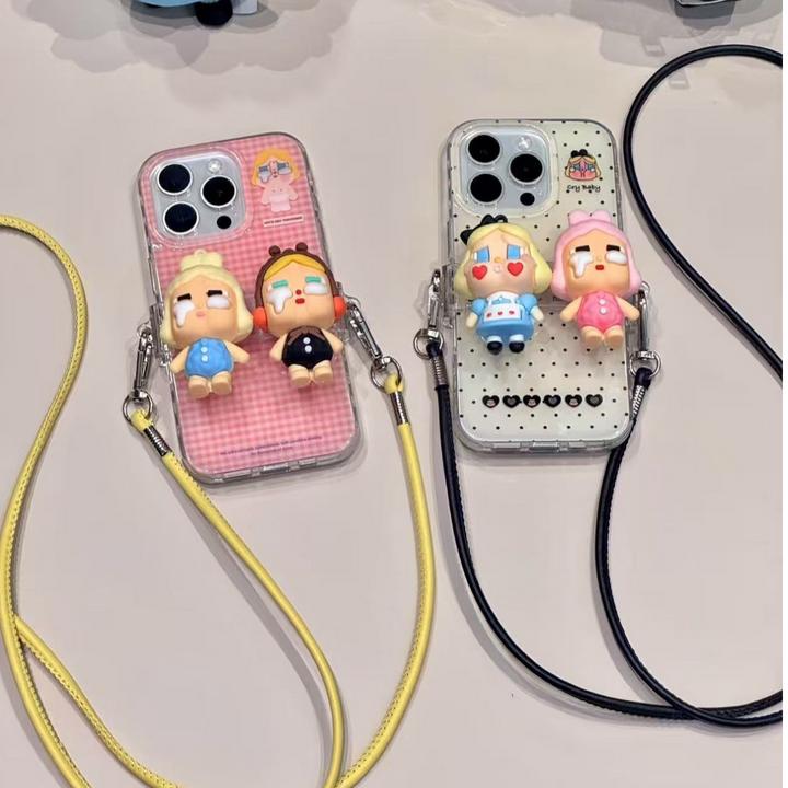 卡通哭娃背夹斜挎挂绳适用苹果15/16promax手机壳13/14/15女16pro