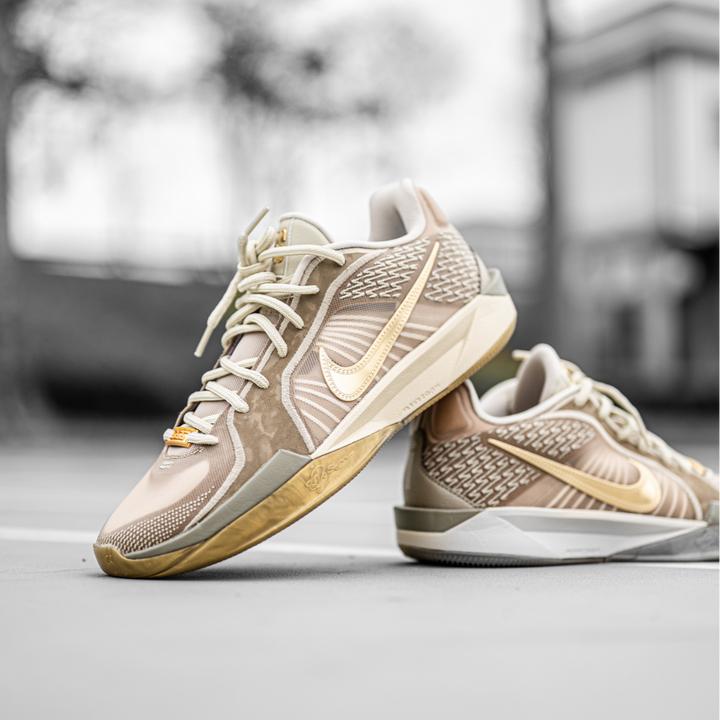 NIKE耐克 Sabrina 2 男款低帮耐磨卡其色运动实战篮球鞋官方正品