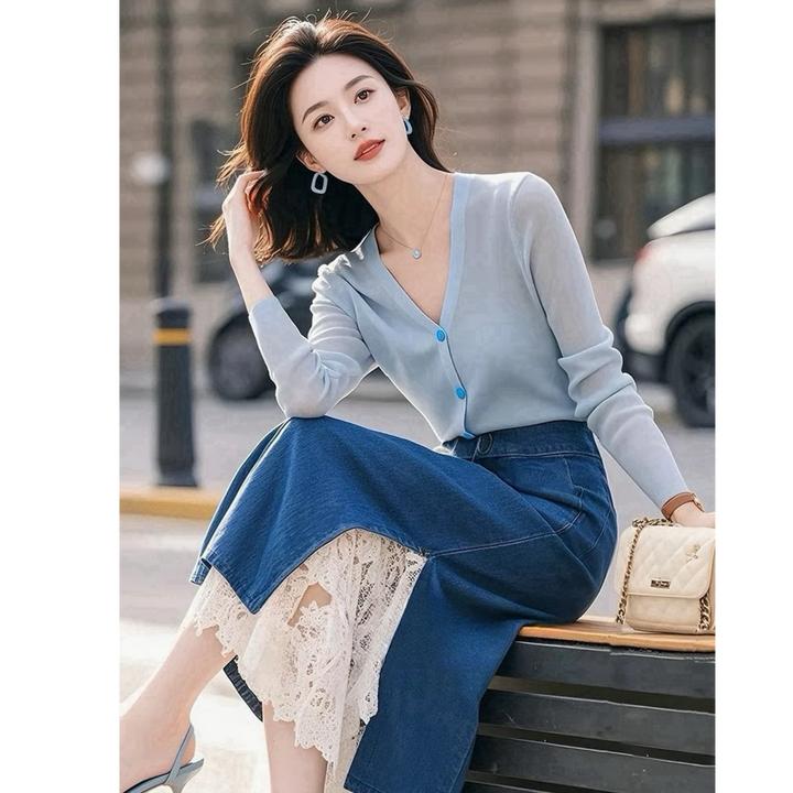 法式蓝色小香风女秋季2025新款高级感超好看开衫上衣搭配牛仔裙