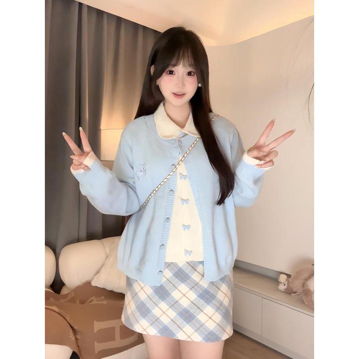 大码通用装胖mm秋冬季新款设计感假单件刺绣毛衣翻领宽松显瘦上衣