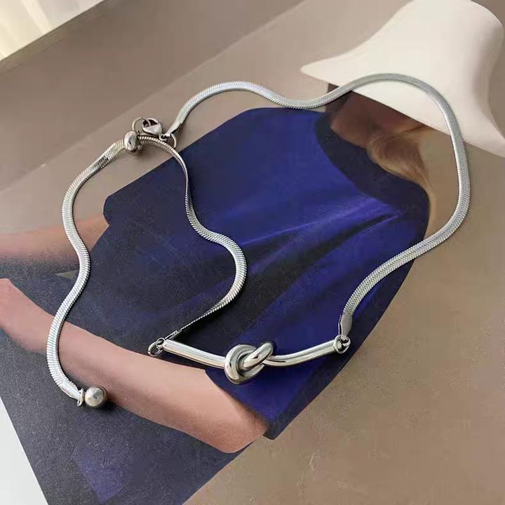 钛钢项链 简约打结蛇骨链项链高级感轻奢小众锁骨链男女通用