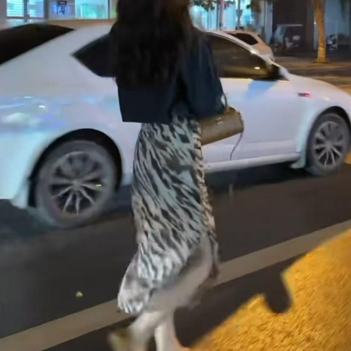 时尚潮流百搭精品女装dgd5658