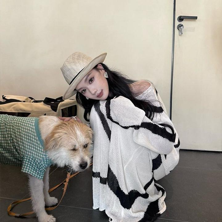 早秋新款一整套时尚名媛气质条纹显瘦宽松上衣搭配半身裙两件套女