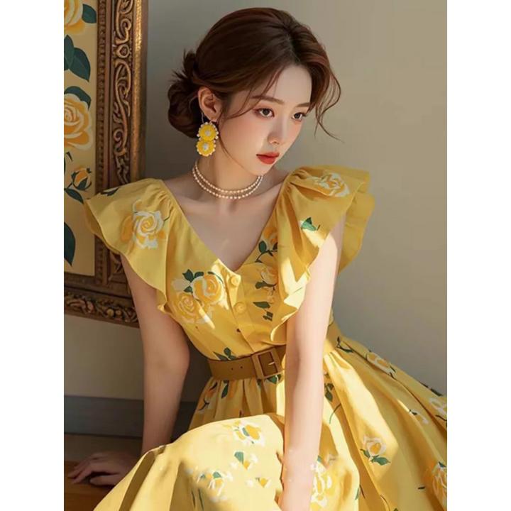 夏季法式小众不撞款沙滩海边度假黄色玫瑰印花小飞袖连衣裙子女