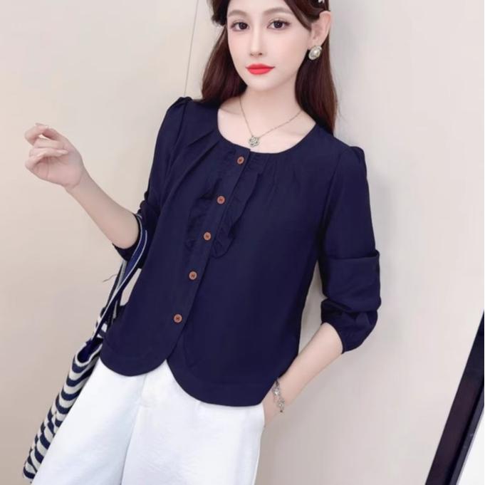 时尚木耳边圆领长袖衬衫秋季百搭洋气衬衣巨好看减龄宽松小众上衣