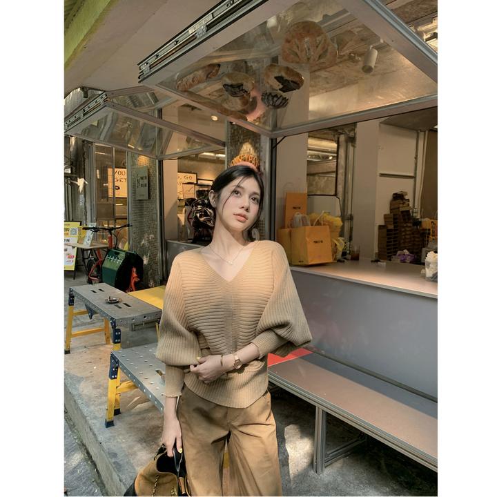 温柔风V领蝙蝠袖针织衫女秋季独特漂亮超好看收腰打底衫上衣