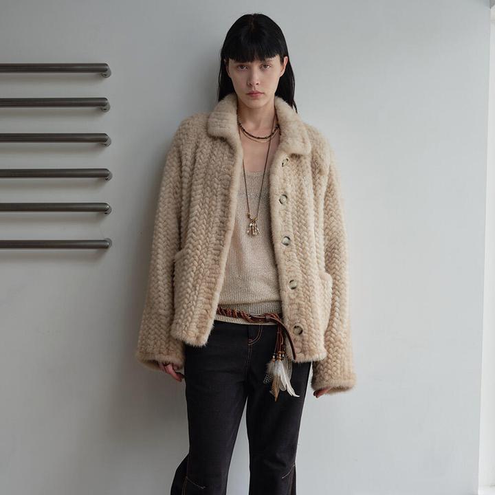 松弛简约保暖针织外套女2025冬季新款慵懒风纯色保暖宽松款外套潮