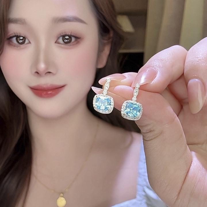 铜合金仿水晶耳饰 蓝色水晶方形吊坠耳钉女气质轻奢风设计感耳环