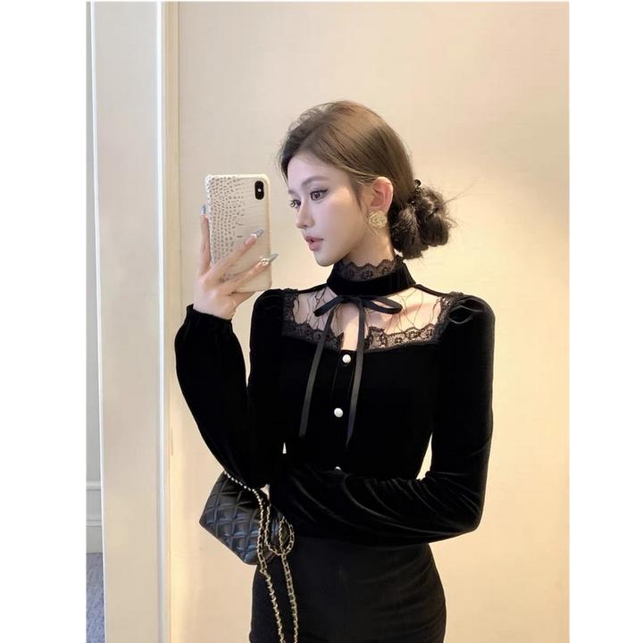 黑色蕾丝拼接丝绒上衣女装2025冬季轻熟气质名媛独特漂亮叠穿衬衣
