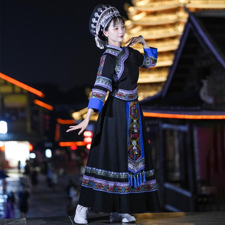 稚归贵州苗族服装女少数民族服饰苗疆侗族瑶族土家族舞蹈服演出服