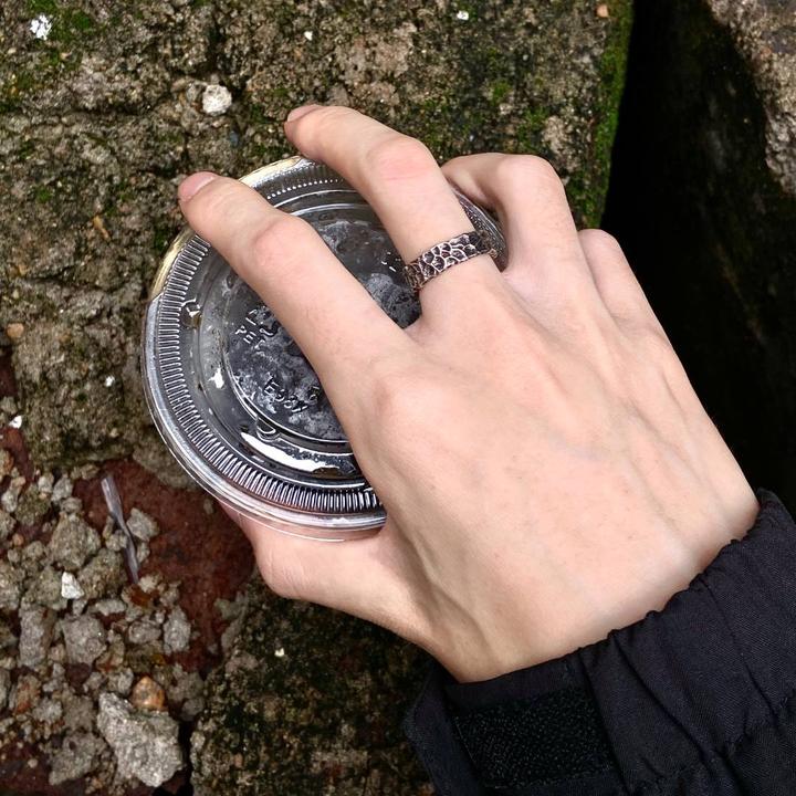 铜合金戒指 小众锤纹简约ins男士潮流高级戒指轻奢小众高级感