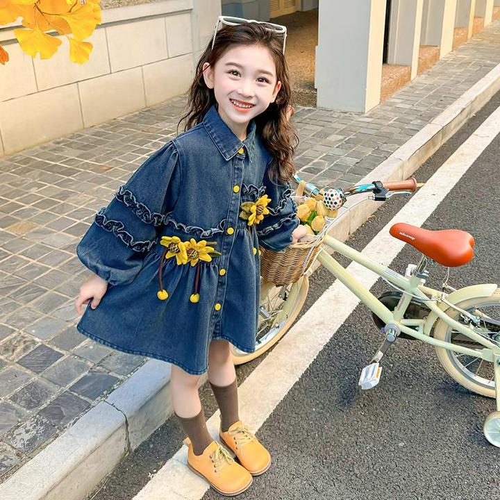 秋装洋气牛仔外套2024新款儿童网红公主连衣裙女宝宝休闲风衣