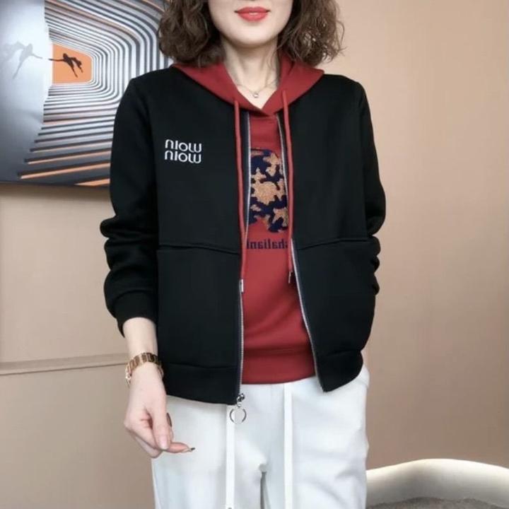 春秋季女外套新款时尚英文字母小刺绣显瘦百搭运动休闲上衣女外套