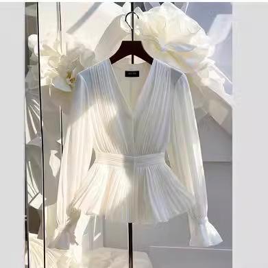 新款收腰荷叶边白色衬衫