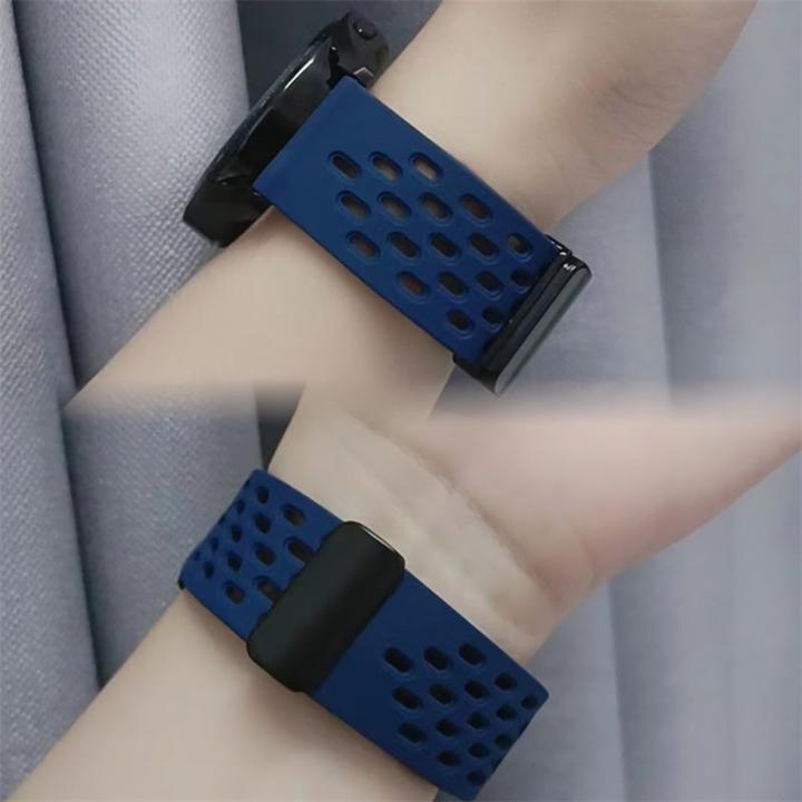 适用华为GT3手表表带GT2洞洞磁吸扣iwatch3/3pro表带荣耀2腕带男
