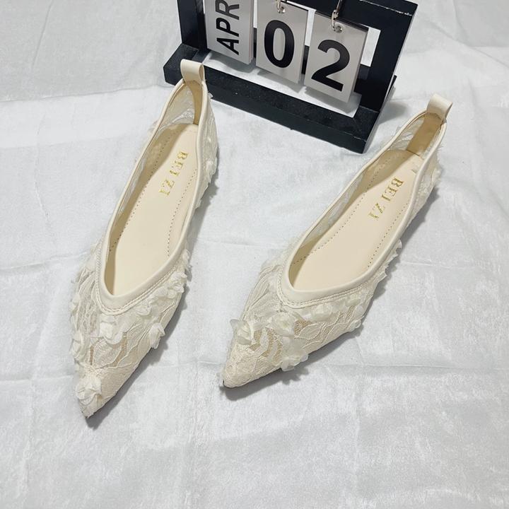 仙女风温柔晚晚网纱蕾丝透气软底单鞋女2025春夏新款尖头平底凉鞋