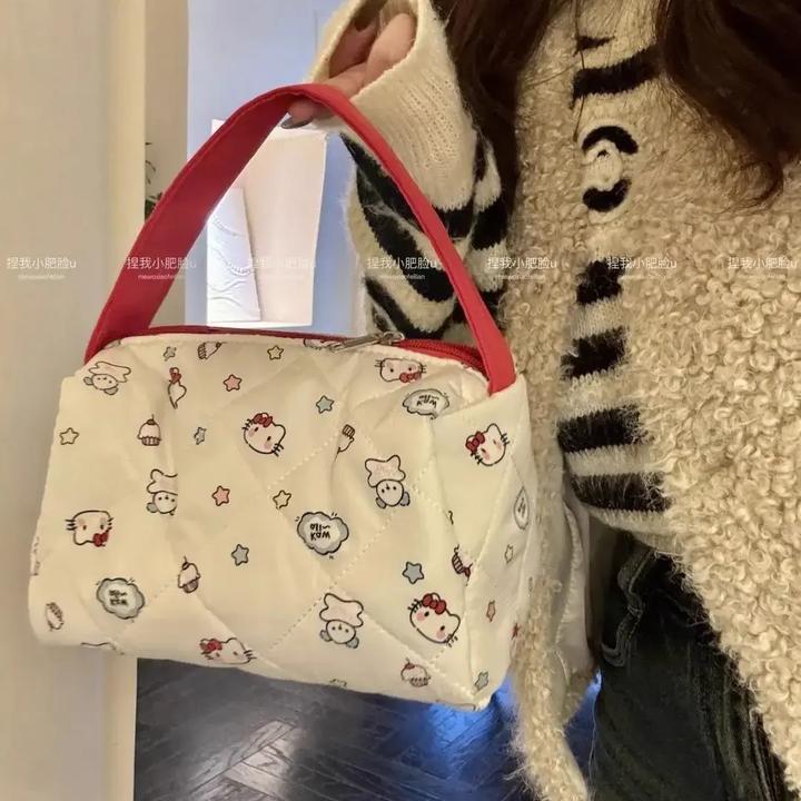 可爱化妆包helloKitty手拿包便携大容量收纳包洗漱包手提包女O261