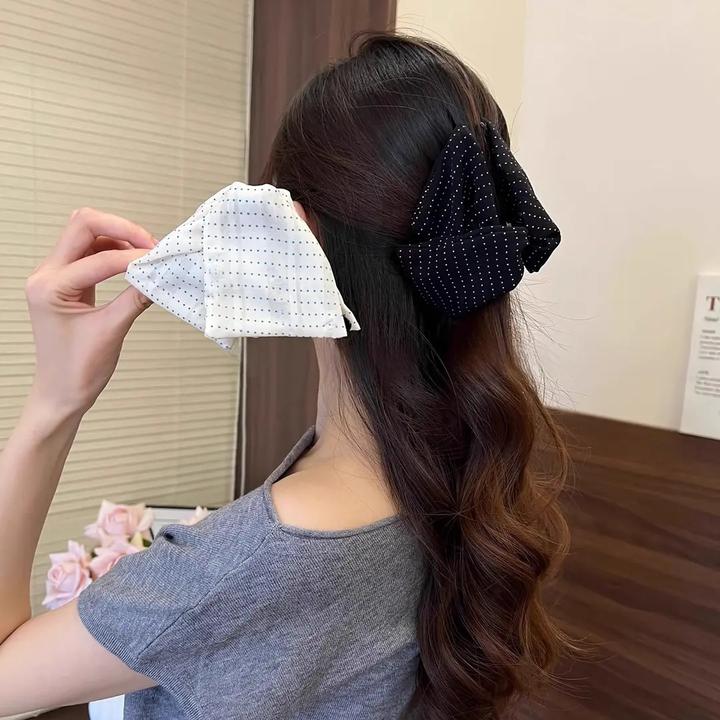 简约波点贝壳三角抓夹2025新款气质高马尾半扎发夹高级感鲨鱼夹