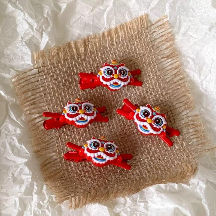 中国风发夹可爱狮子头饰春节新年醒狮红色儿童拜年发卡女童节日装