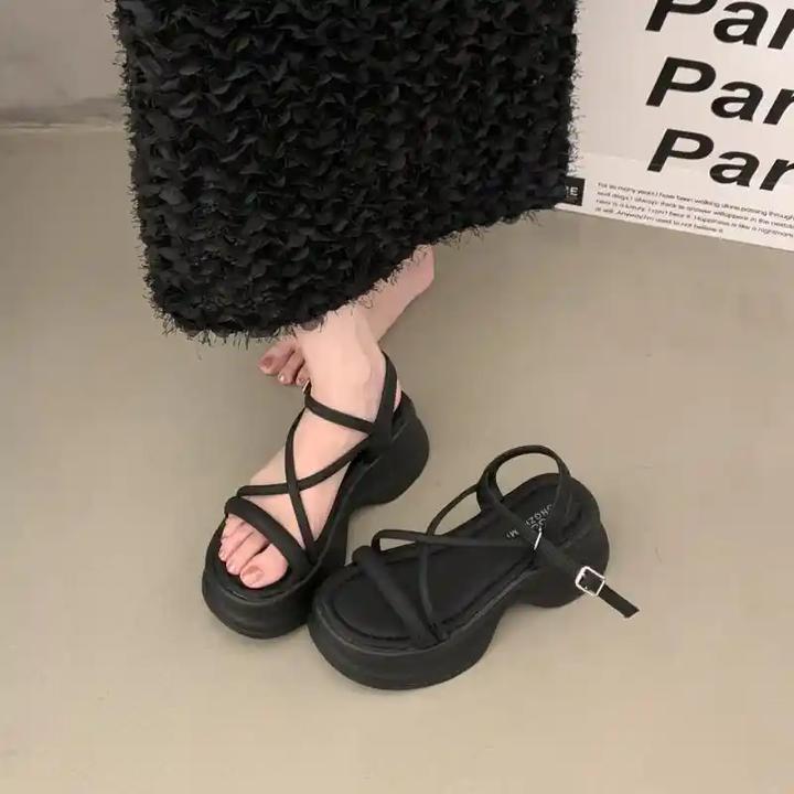 绝美厚底凉鞋女夏季外穿时尚高级感2025新款配裙子法式增高坡跟鞋