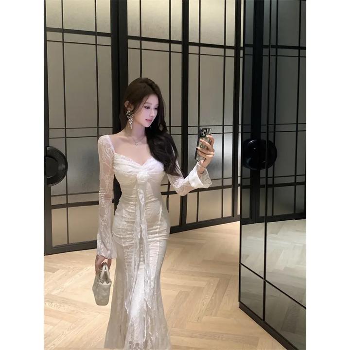 法式气质别致绝美方领蕾丝修身显瘦长袖连衣裙中长款名媛风春秋女