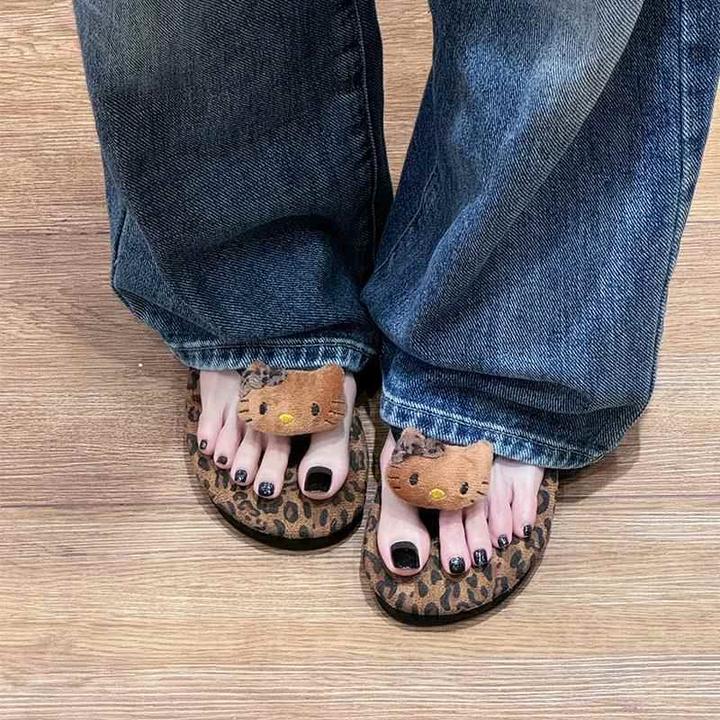 hellokitty豹纹人字拖夹趾凉拖鞋女夏季外穿海边沙滩鞋防滑防臭