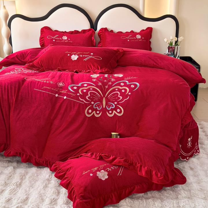 韩版高克重婴儿绒绣花床盖四件套  夹棉床盖宝宝绒亲肤舒适纯色