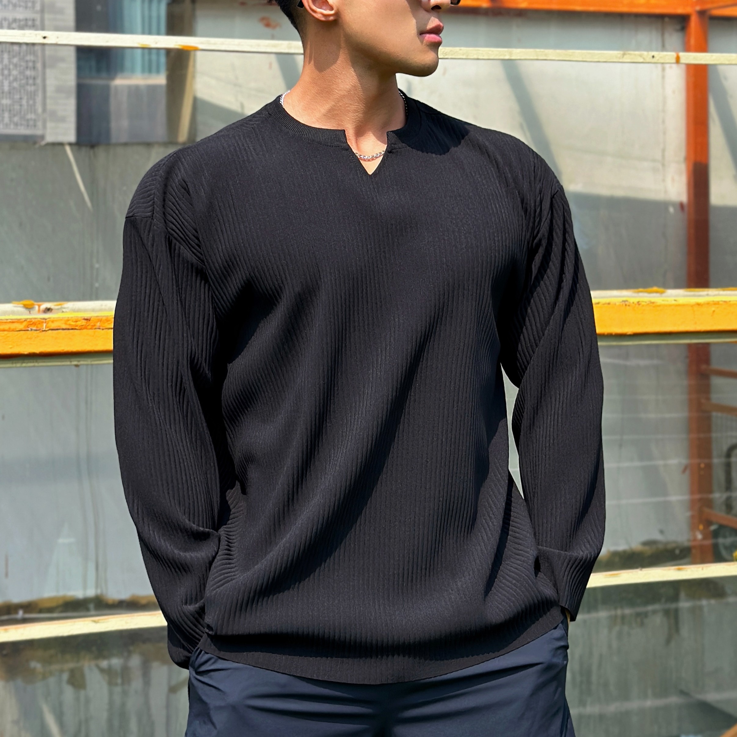 V领褶皱长袖男T恤纯色健身衣服运动垂感训练高级百搭健身长袖男士