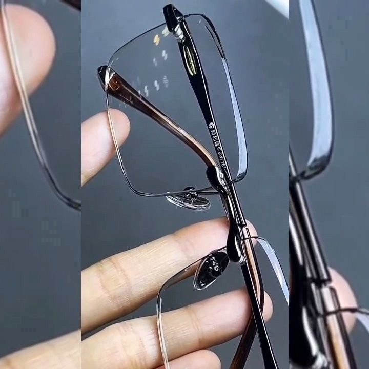 水晶石老花眼镜冰糖浅色商务款无框网红时尚清凉养眼护目男款眼镜