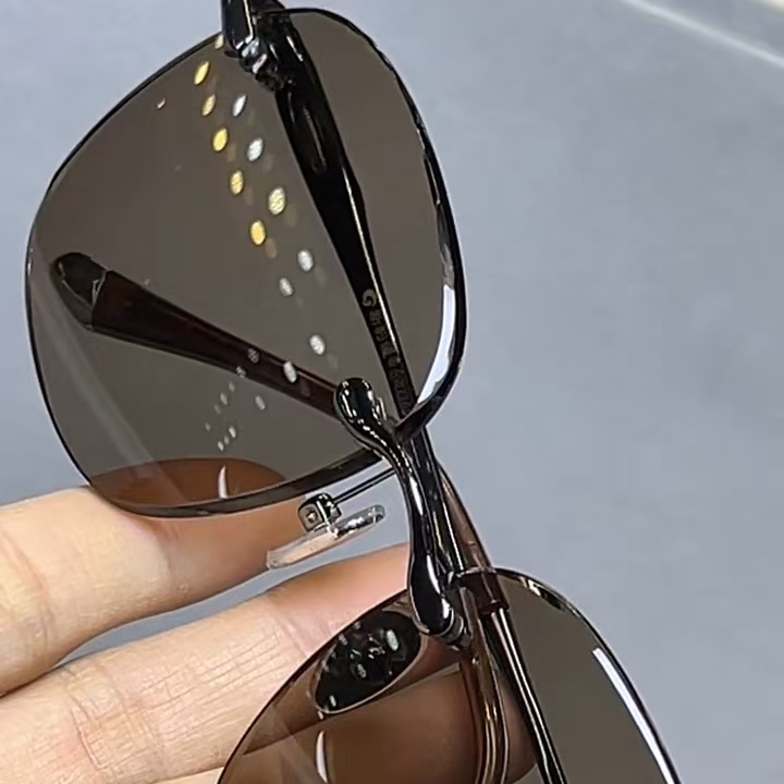 浅茶色水晶石老花眼镜无边框耐刮耐磨高档百搭抗疲劳手工石头眼镜