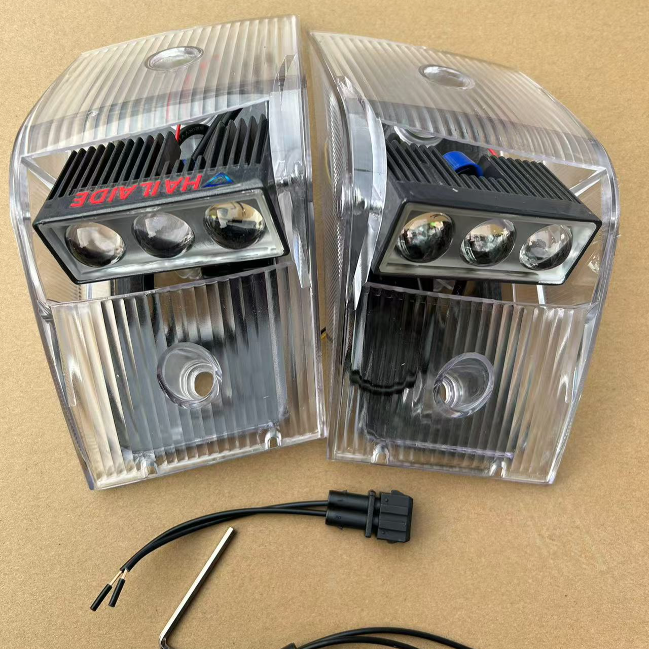 欧曼GTL EST专用改装高亮LED遮阳板射灯遮阳罩灯顶灯防水新款强光