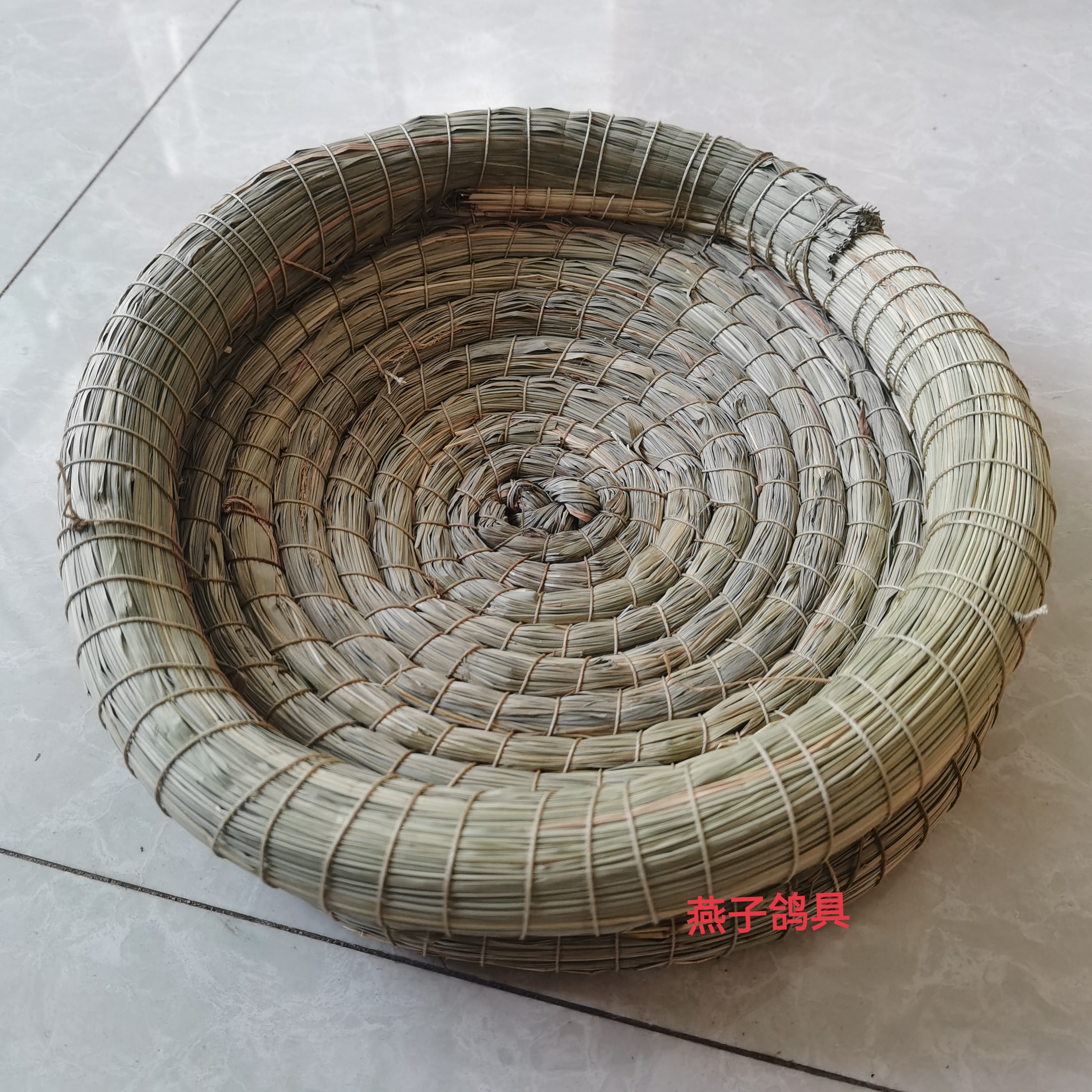 鸽子车轮式油草窝